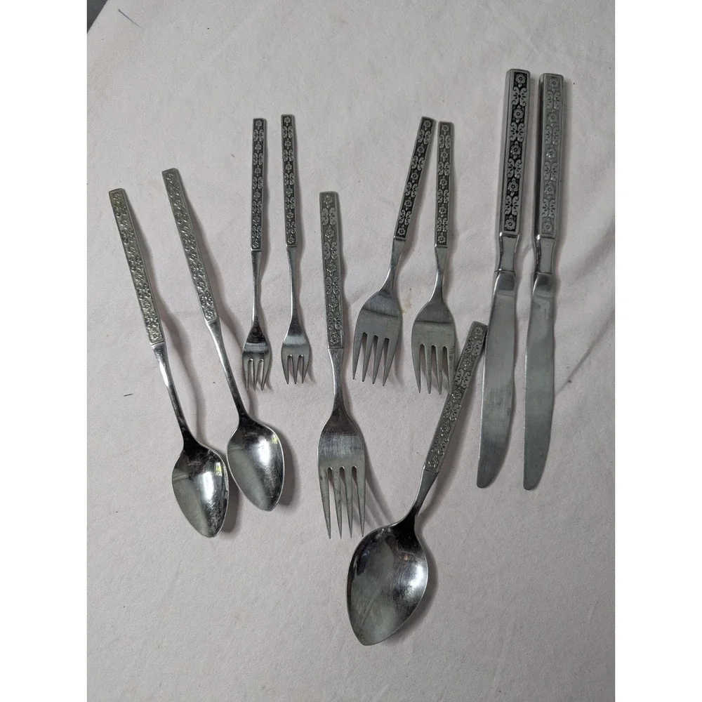 10 lot vintage Distinction Deluxe Stainless‎ Onieda HH spoon knife fork soup tea